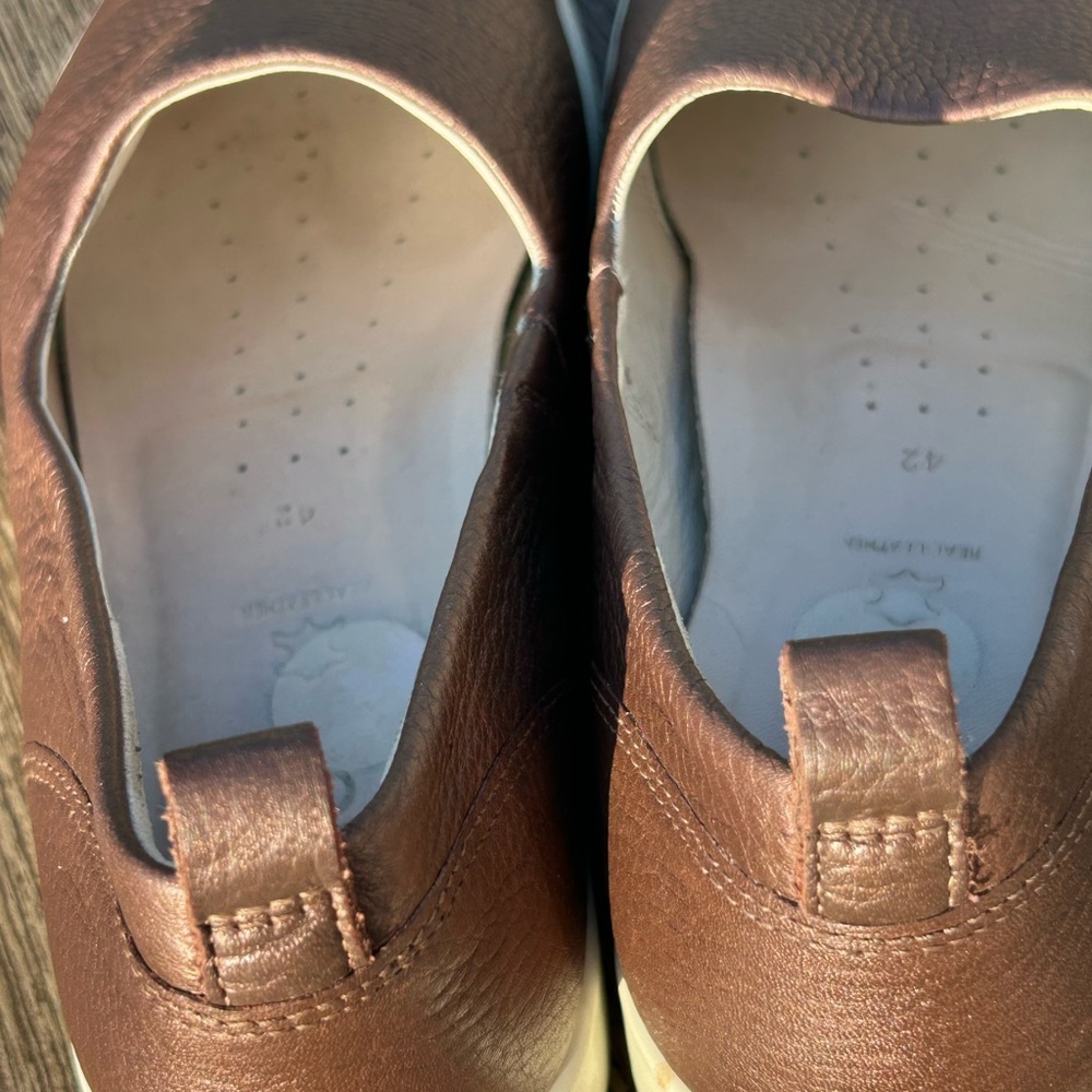Ecco Women's Gillian Deep Taupe/Bronze Pebbled Leather Slip-On Flats    Size 11 - Picture 10 of 12